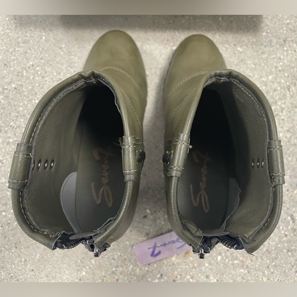 NWB $54 Seven7 Seville Ankle Bootie Olive Green size 9.5 - Picture 11 of 16